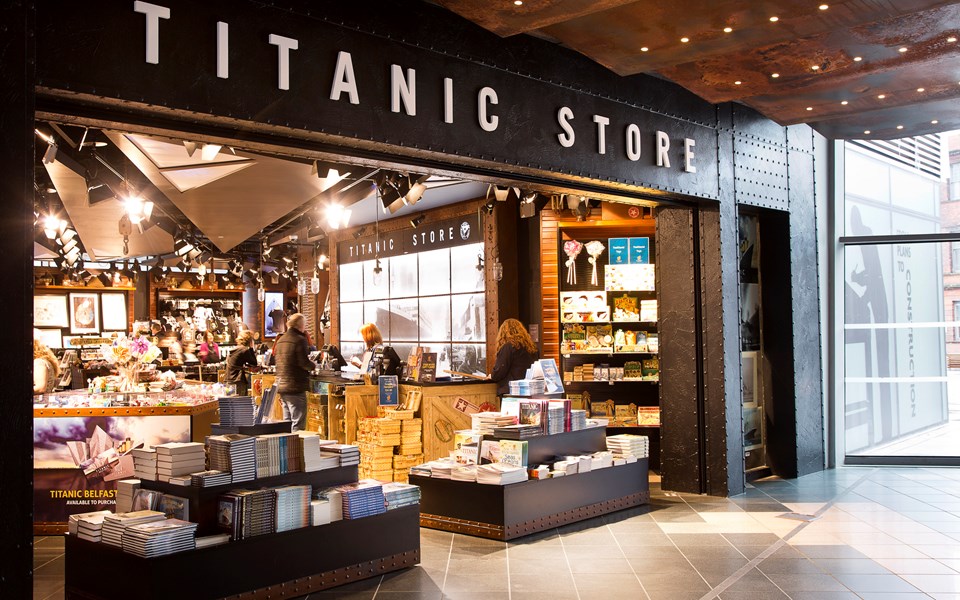 Titanic Store (2)